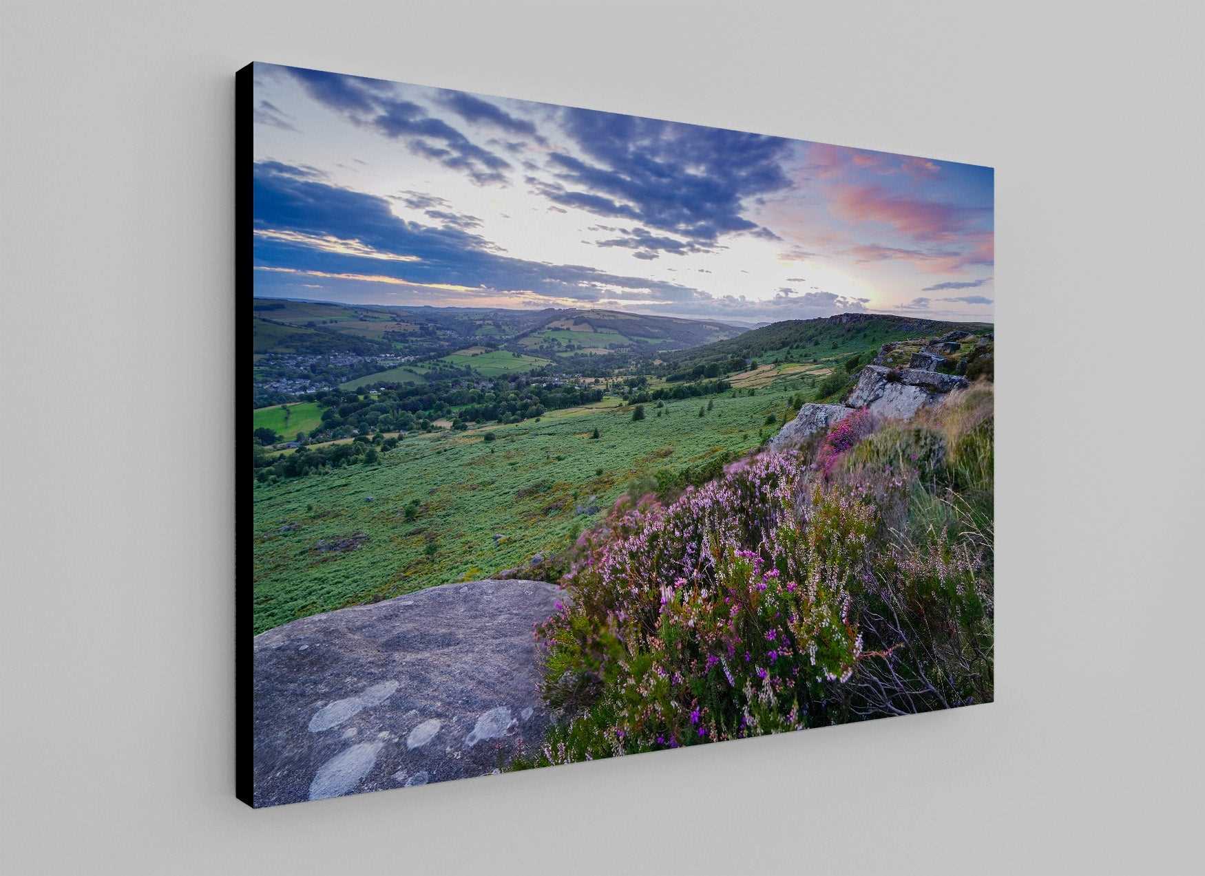 Blooming Heather at Baslow Edge - Phil Sproson Photography