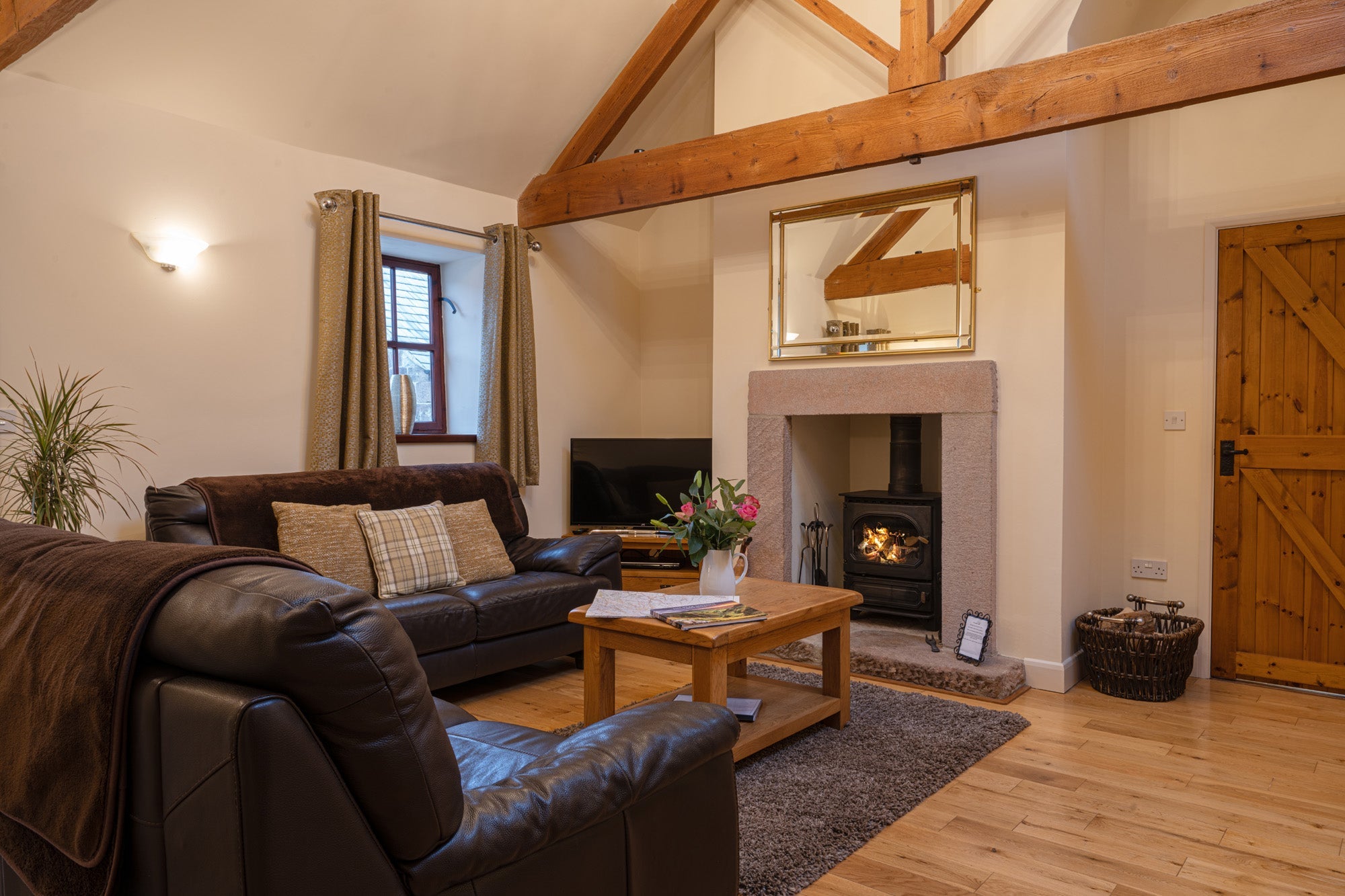 The benefits of commissioning holiday cottage photography in the Peak District - Phil Sproson Photography