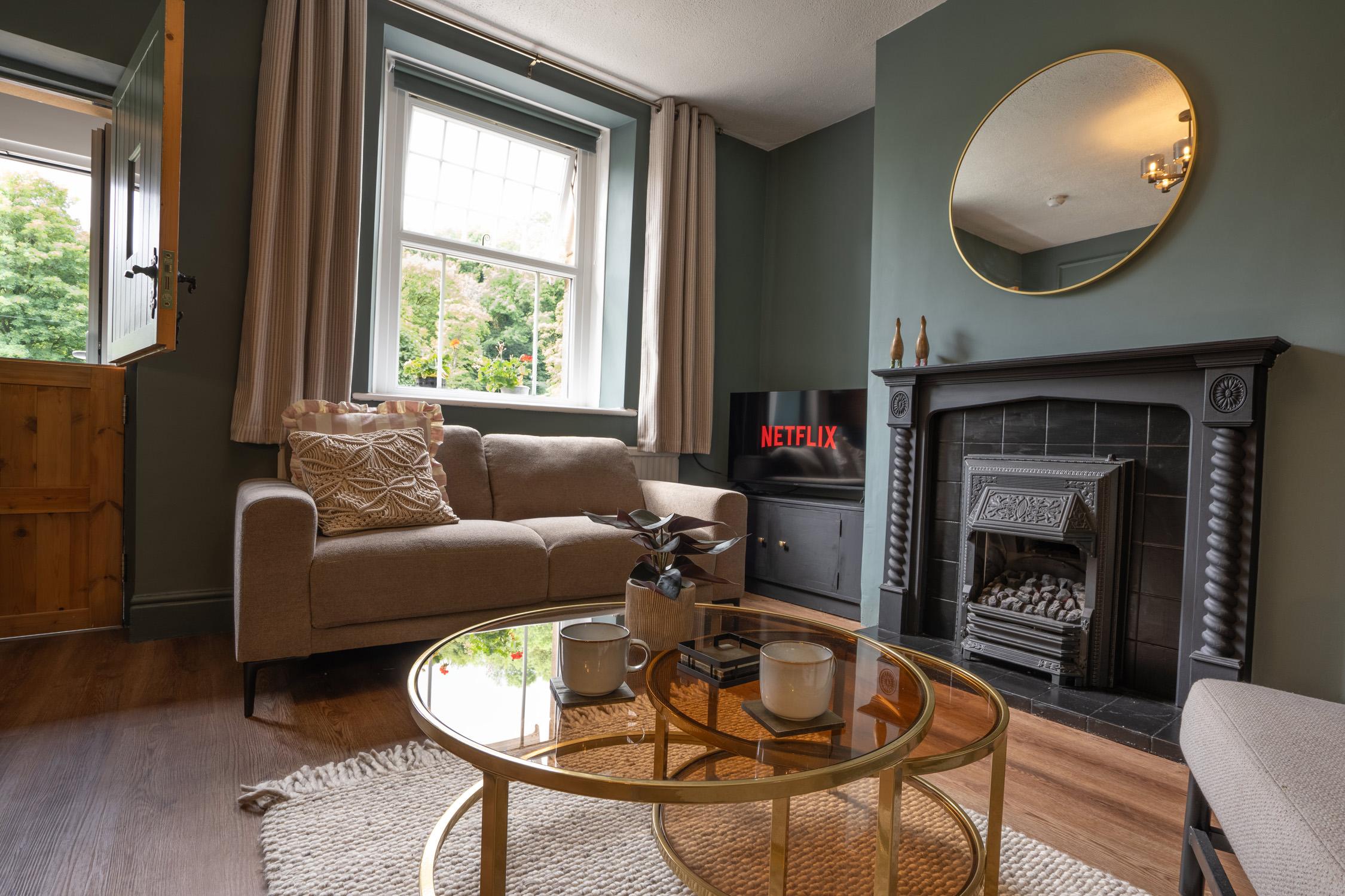 3 Old Lumford Cottage
